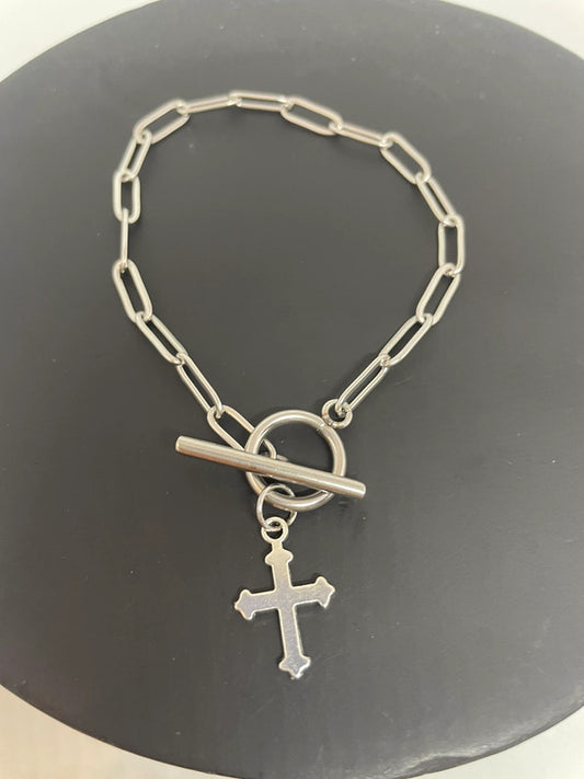 Bracelet chaîne maille longue croix